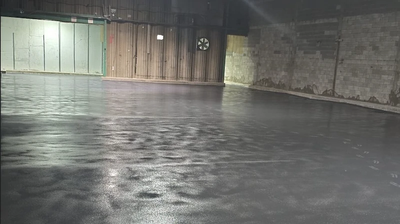 יישום ציפוי אפוקסי מיוחד לרצפת מפעל